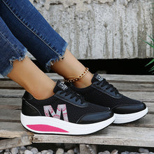 Cargar imagen en el visor de la galería, Autumn women&#39;s mesh thick-soled sports shoes
