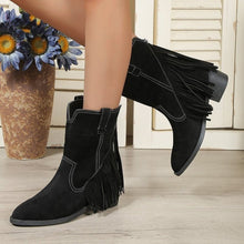 Cargar imagen en el visor de la galería, Winter tassel thick heel pointed toe high boots
