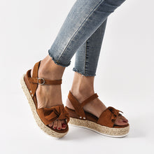 Cargar imagen en el visor de la galería, 2024 Summer Flat Hemp Rope Sandals for Ladies
