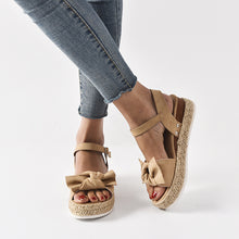 Cargar imagen en el visor de la galería, 2024 Summer Flat Hemp Rope Sandals for Ladies
