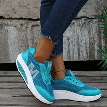 Cargar imagen en el visor de la galería, Autumn women&#39;s mesh thick-soled sports shoes
