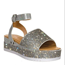 Cargar imagen en el visor de la galería, Ladies Rhinestone Buckle Fashion Platform Sandals
