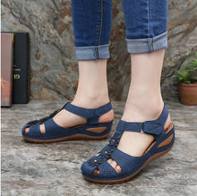 Cargar imagen en el visor de la galería, Summer women&#39;s soft sole round toe wedge sandals
