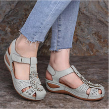 Cargar imagen en el visor de la galería, Summer women&#39;s soft sole round toe wedge sandals
