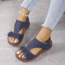 Cargar imagen en el visor de la galería, 2024 New Retro Casual Flower Wedge Women&#39;s Sandals
