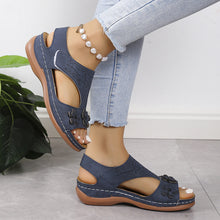 Cargar imagen en el visor de la galería, 2024 New Retro Casual Flower Wedge Women&#39;s Sandals
