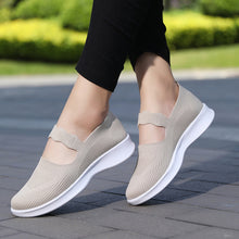 Cargar imagen en el visor de la galería, Women&#39;s low cut casual flat sneakers
