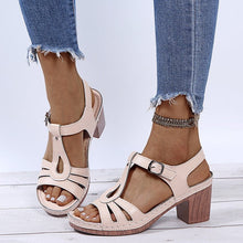 Cargar imagen en el visor de la galería, Summer women&#39;s metal buckle hollow high-heeled sandals
