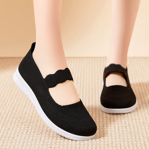 Women's low cut casual flat sneakers