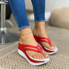 Cargar imagen en el visor de la galería, Women&#39;s Round Toe Hollow Thick Sole Comfortable Sandals
