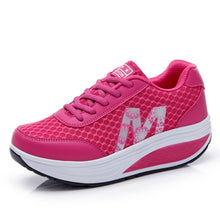 Cargar imagen en el visor de la galería, Autumn women&#39;s mesh thick-soled sports shoes
