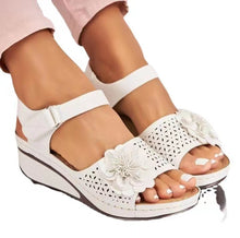 Cargar imagen en el visor de la galería, Women&#39;s Summer Hollow Flower Platform Sandals
