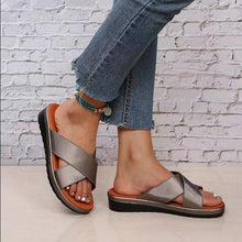 Load image into Gallery viewer, Women&#39;s wedge platform open toe slippers
