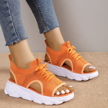 Cargar imagen en el visor de la galería, Summer new thick-soled flying woven soft-soled casual sandals
