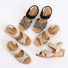 Cargar imagen en el visor de la galería, Women&#39;s summer open toe wedge sandals
