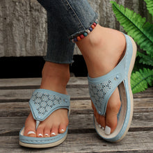 Load image into Gallery viewer, Women&#39;s Outdoor Casual Hollow Platform Sandals
